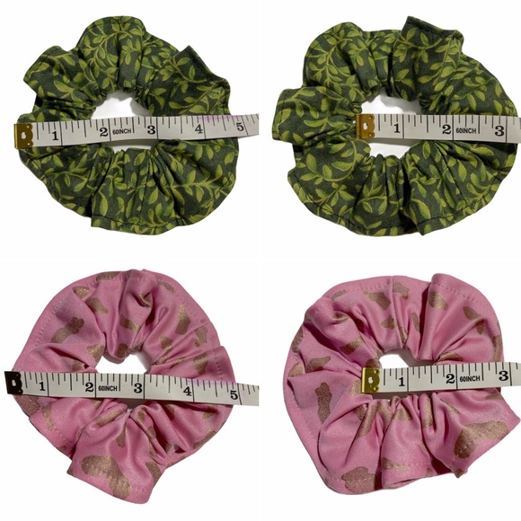 Handmade 4 Pieces Scrunchies Mixed Fabrics And Colors Handcrafted - Picture 10 of 10